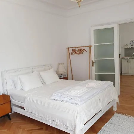 Апартаменты Boho Chic 2 Free Parking *